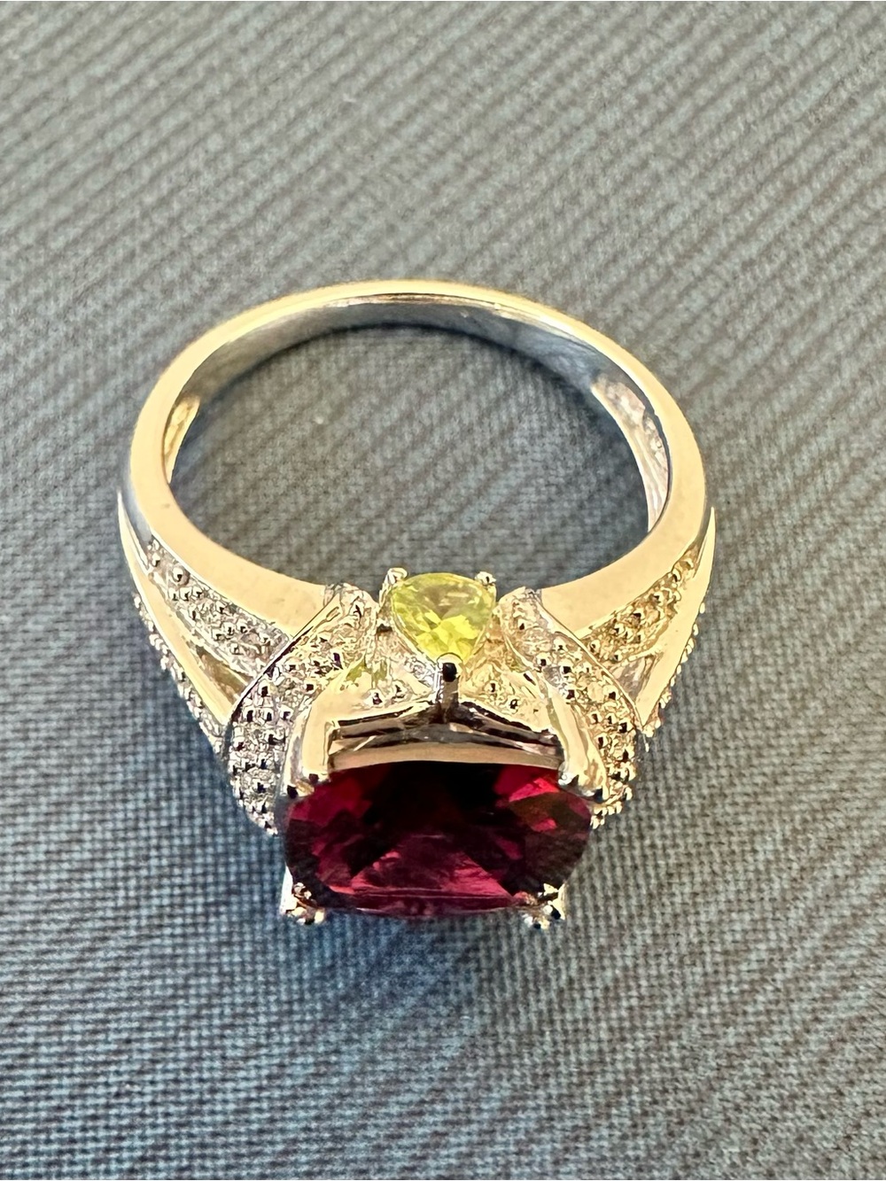 Solid 14K Gold Cushion Rhodolite Garnet Ring with Peridot & Diamonds Size 7